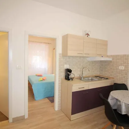 アパート In - Istrien 36967 ポレッチ